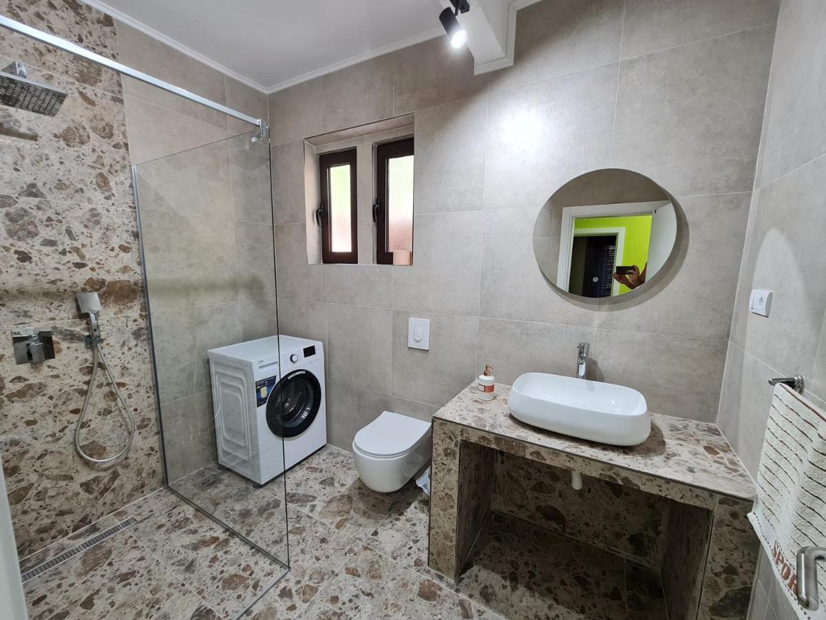 Stefanelo Apartment Ulcinj Ngoại thất bức ảnh